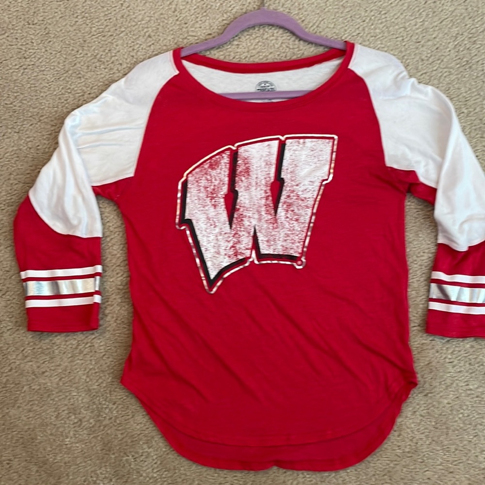 UW Wisconsin t-shirt